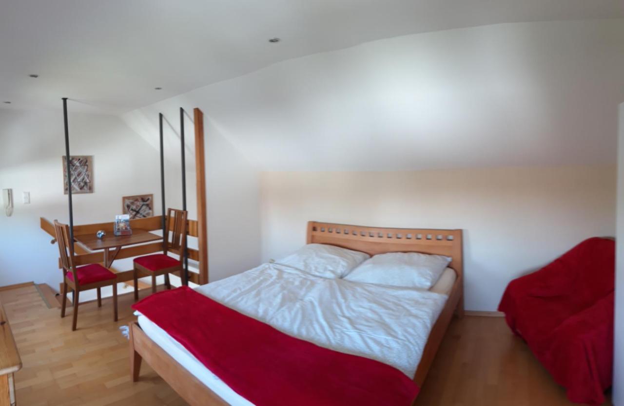 Arthouse Apartment บาด วิลเบล ภายนอก รูปภาพ